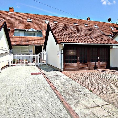 Alea Apartmanok Harkany Exterior photo